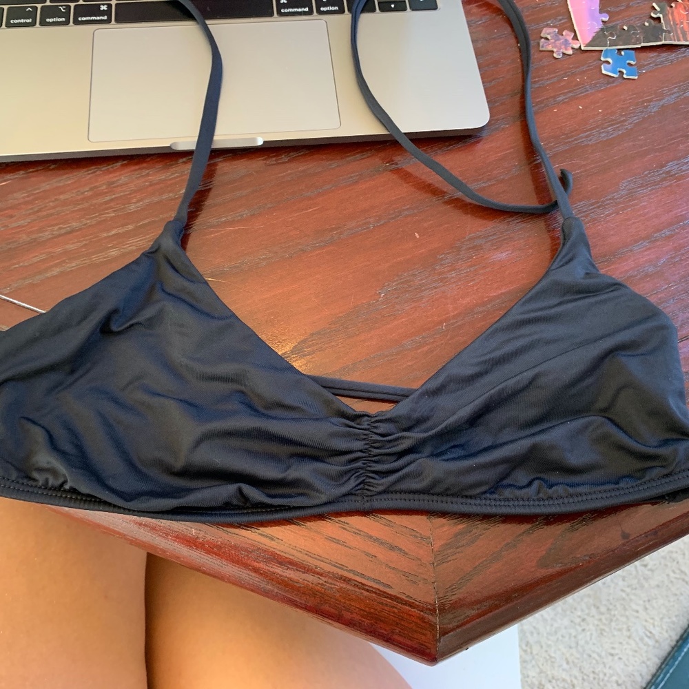 Roxy Bathing Suit Top Size Medium